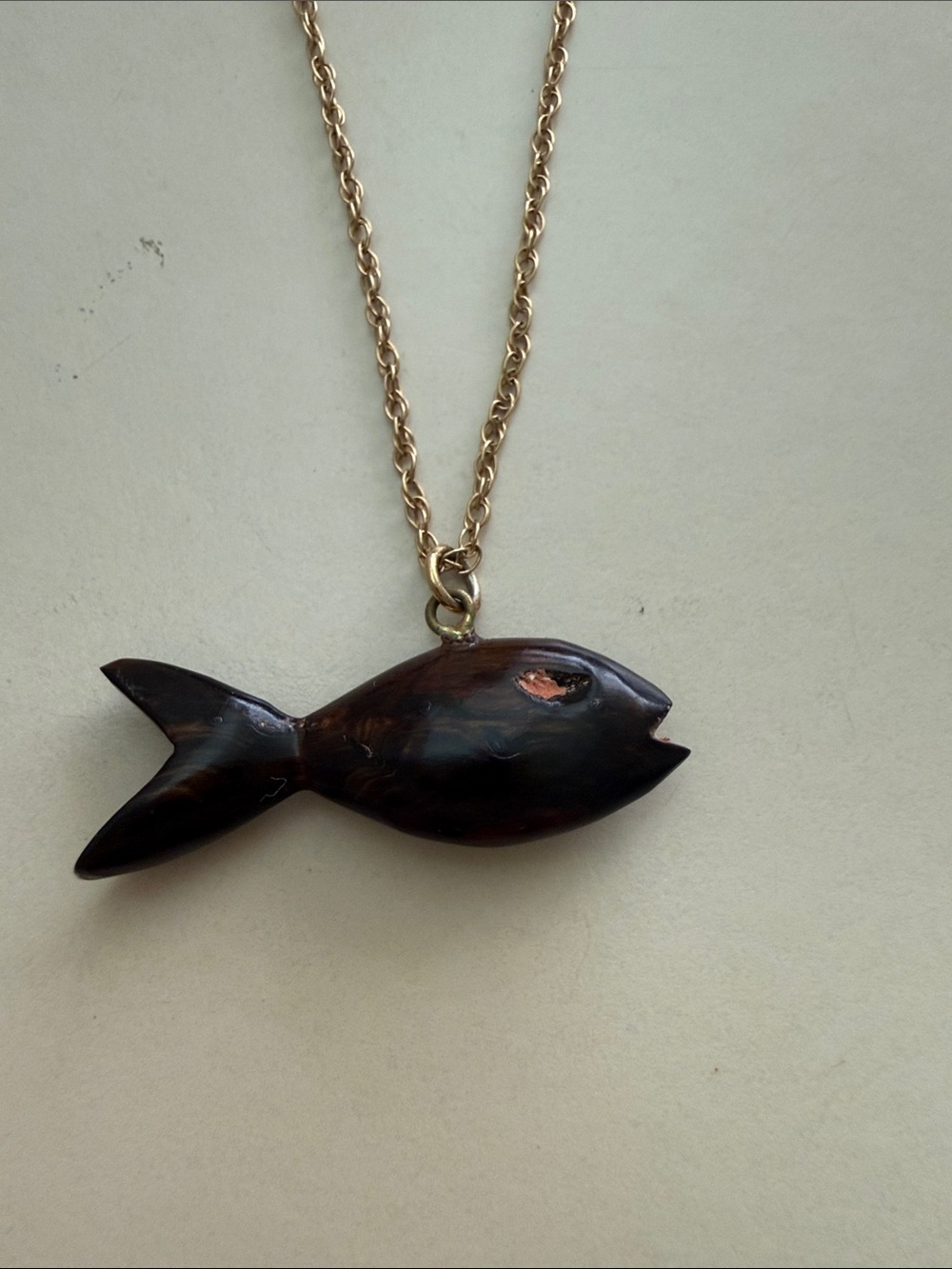 Vintage 14K Gold 15" Carved Horn Fish Pendant Necklace